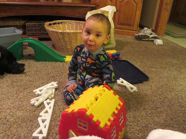 Ooooh, a Little Tikes barnyard