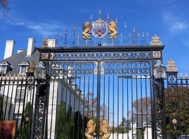 Interesting gate along the way