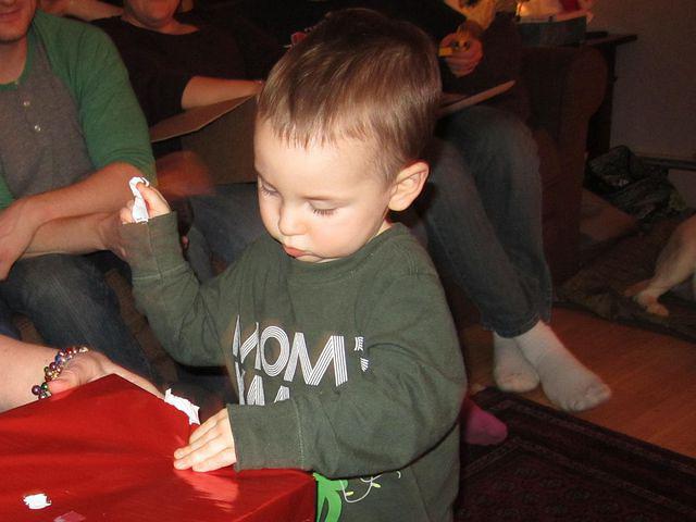 Such a delicate unwrapper