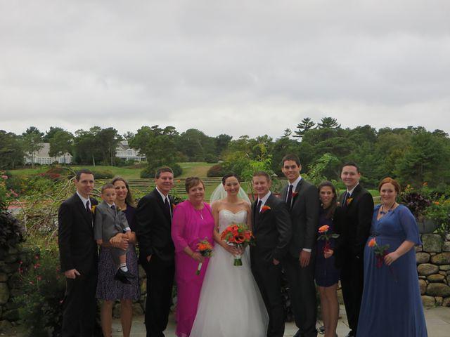 Sean, Beth, Thomas, Dave, Jan, Meghan, Sean, Darren, Jenna, Brian, and Breanna with the next Meierdiercks!