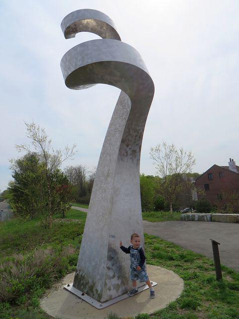 Awesome percussion on "G-Swirl"