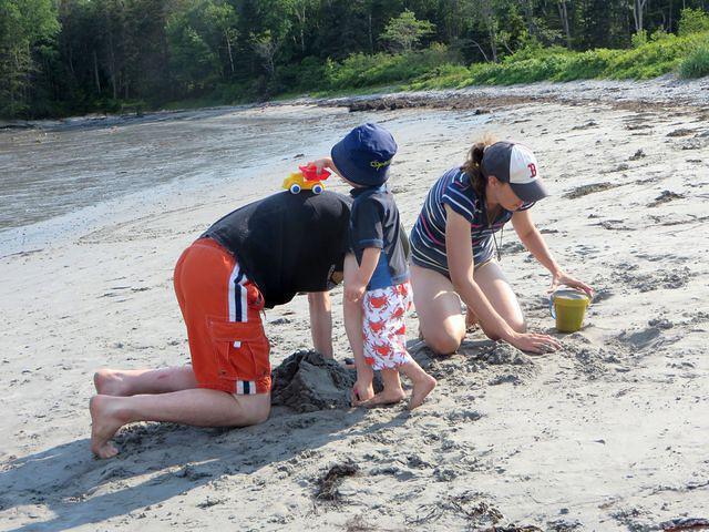 Daddy makes a good road