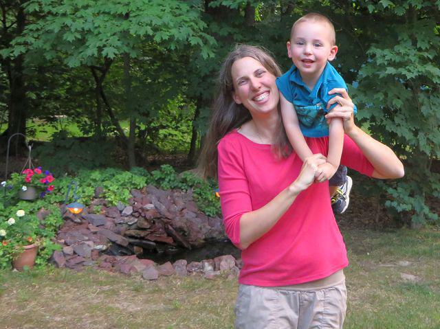 Mommy and Thomas horseplay