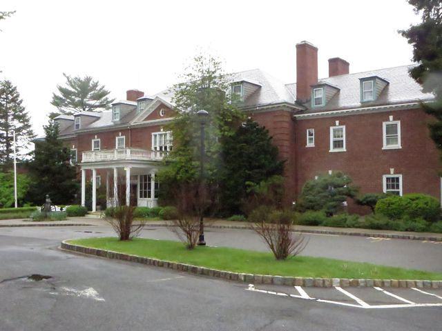 Morros Museum Building