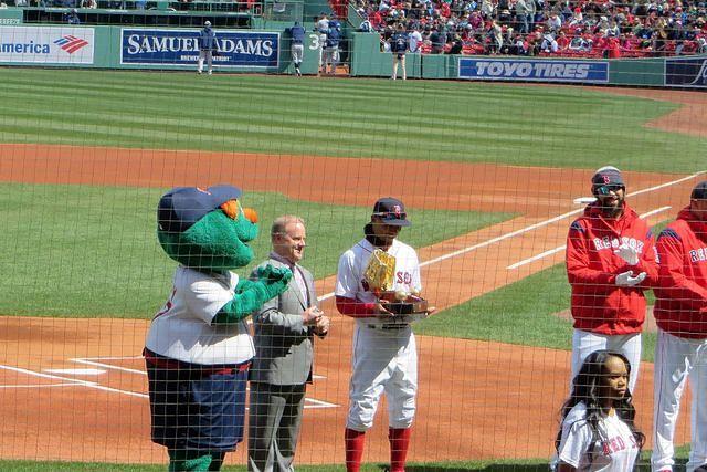 Mookie Betts Gold Glove Award