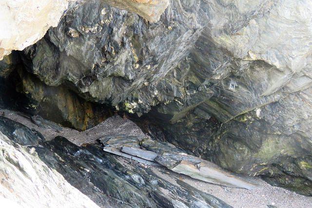 Crevasse in the Tumbled Rocks