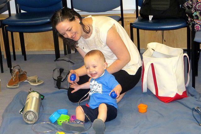 Grooving With the Maracas