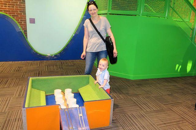 Awaiting the Golf Balls Race