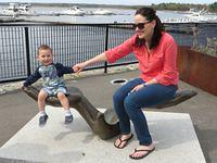 Crazy hand/bird bench